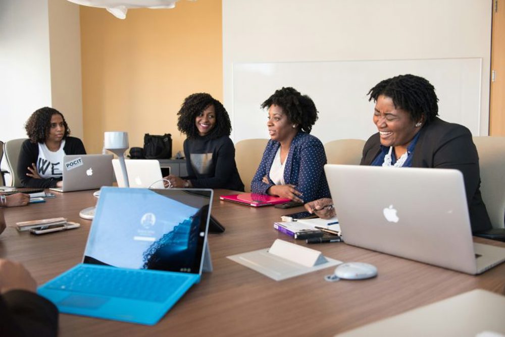 Bridging Cultures: Empowering Independent Work in Australian Workplaces